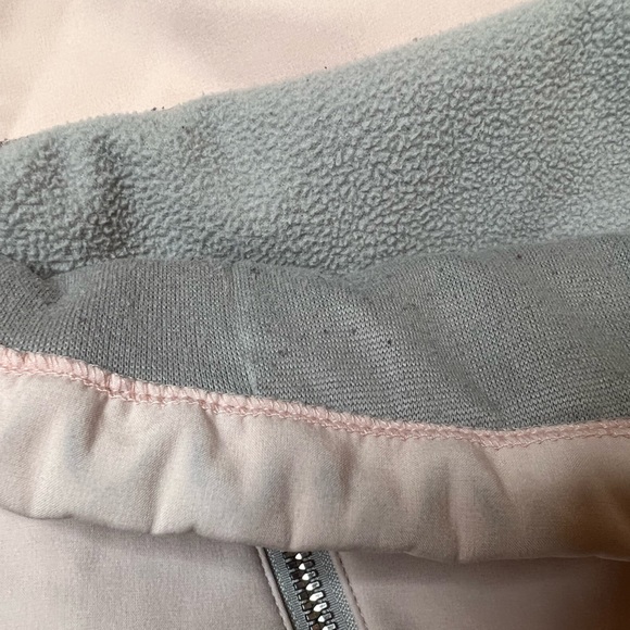 Women’s New Balance Fleece Lined Soft Pink Jacket - Picture 10 of 11